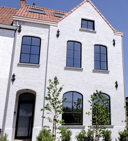 Renovatie voorgevel halfopen bebouwing Malle